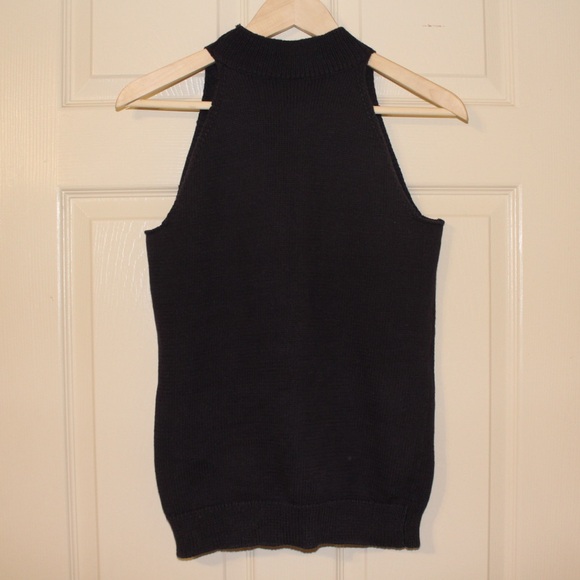 PREMISE Women’s Sweater - Picture 2 of 7